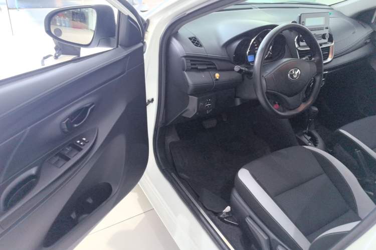 Used Toyota YARiS L 2020 1.5L CVT Leading Edition