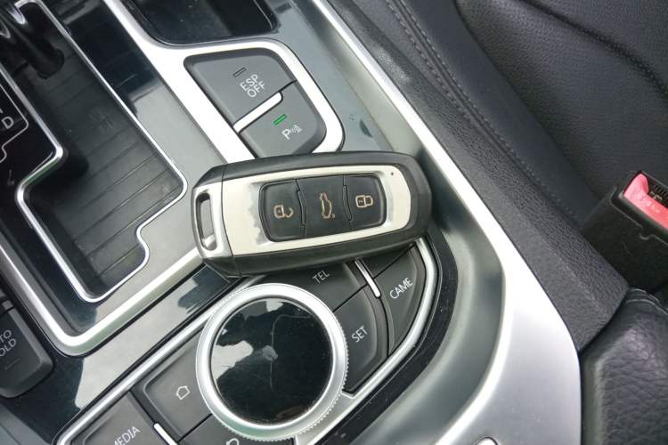 Used Geely Auto Emgrand GT 2017 2.4L Zunya Model
