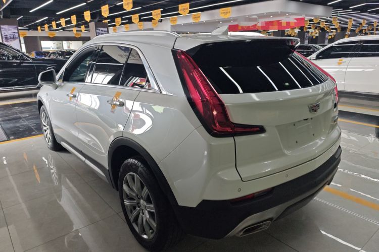 Used Cadillac XT4 2022 28T Two-Wheel-Drive Luxury Version

