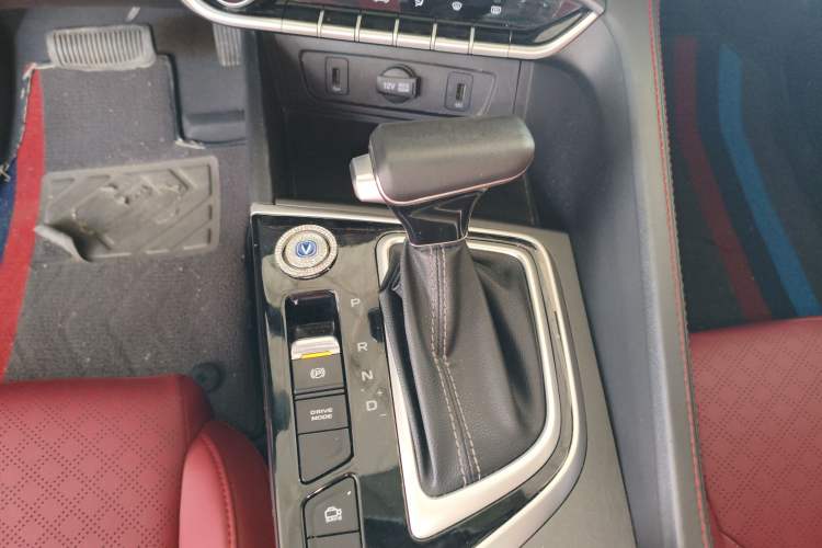 Used Changan Eado 2021 PLUS Blue Whale NE 1.4T GDI DCT Prestige Model
