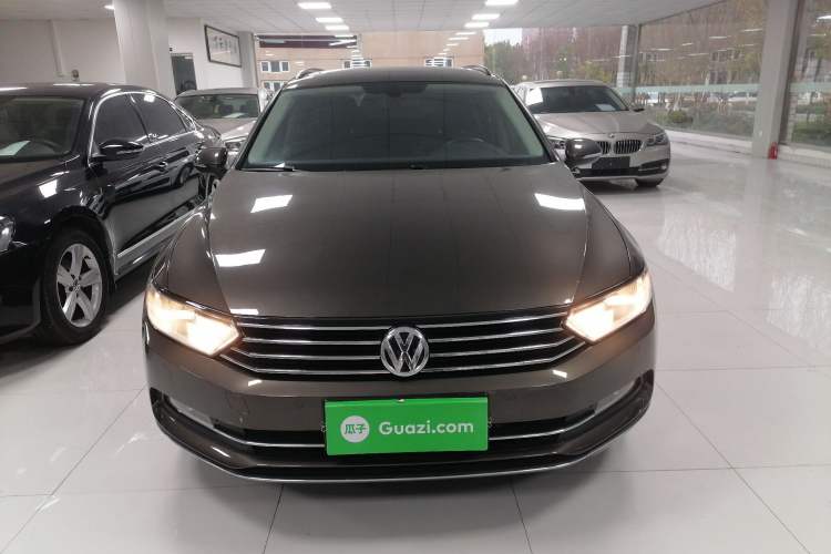 Used Volkswagen Variant 2018 380TSI Two-Wheel Drive Comfort Edition
