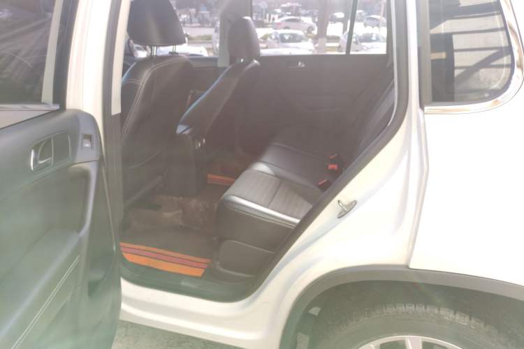 Used Volkswagen Tiguan 2016 280TSI Automatic Two-Wheel-Drive Silk Road Style Edition