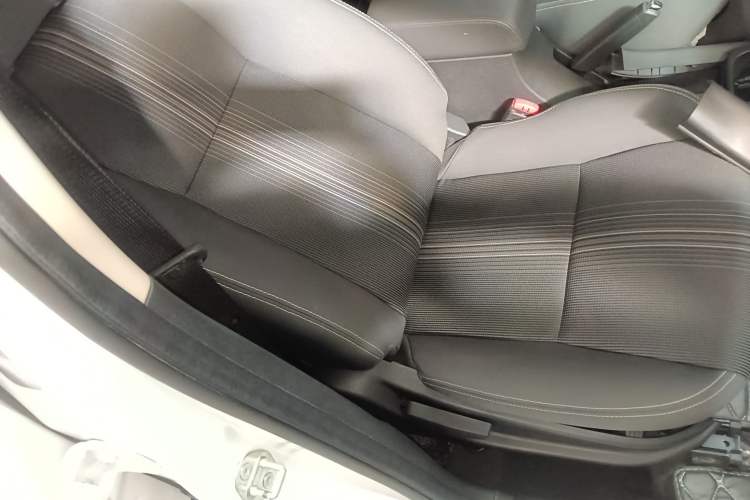 Used Dongfeng Aeolus AX3 2017 Leading Edition 1.5L Automatic Shangkue Model