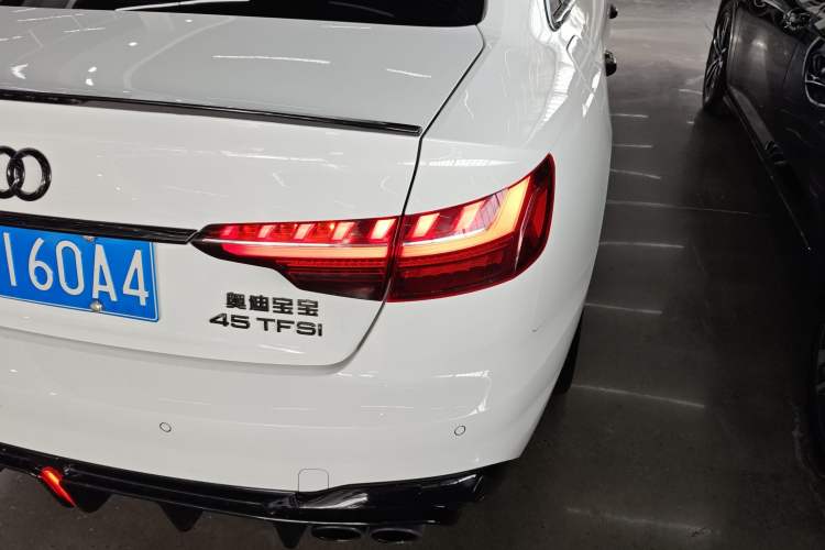 Used Audi A4L 2022 40 TFSI Fashion Dynamic Model
