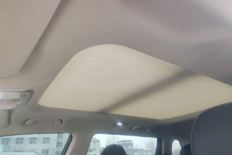 Used Geely Auto Emgrand X7 Sport 2016 2.0L Manual ZhiShang Version