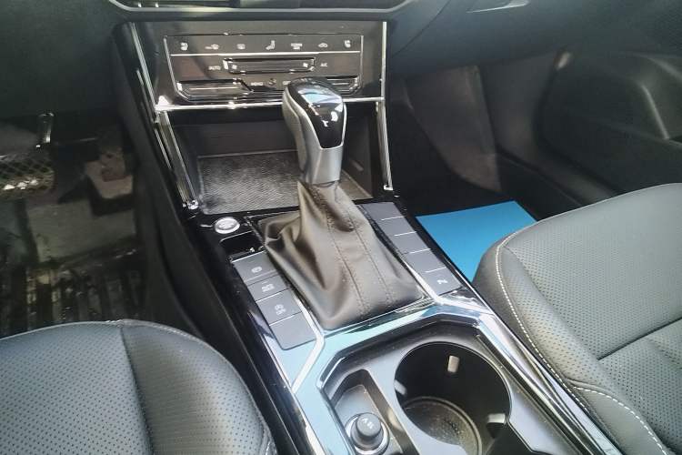 Used Volkswagen Passat 2025 Outstanding Model 380TSI Starry Dragon Edition
