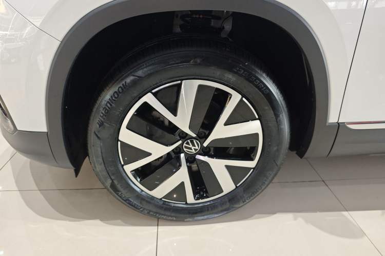 Used Volkswagen Tayron 2024 330TSI Two-Wheel Drive Luxury Plus Advanced Version
