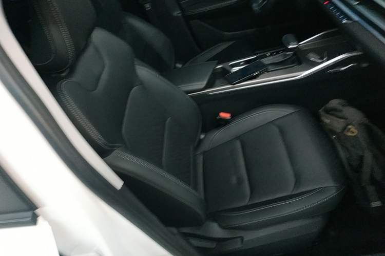 Used Geely Auto Emgrand 2022 4th Generation 1.5L CVT Elite Model
