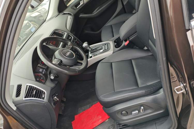 Used Audi Q5 2015 40 TFSI Trendy Edition
