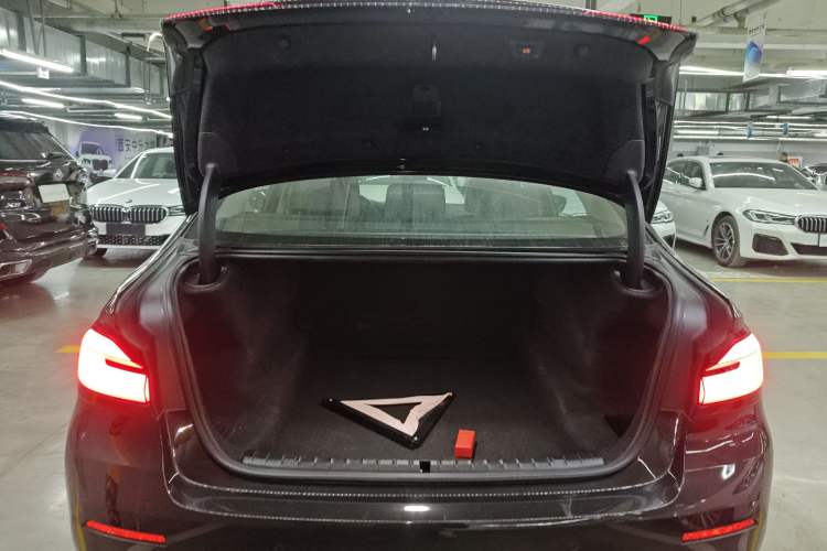 Used BMW 5 Series 2022 Second Facelift 525Li Luxury Package