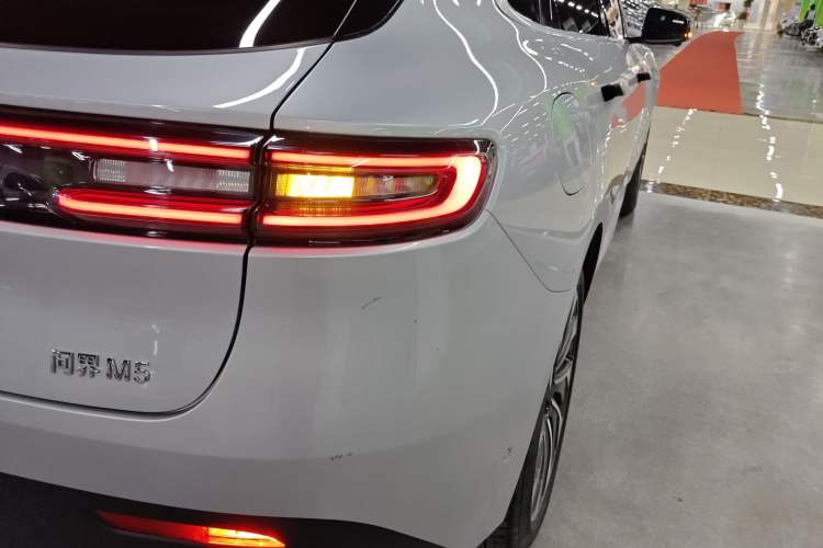 Used Hima AITO M5 2022 Extended-Range Four-Wheel Drive Performance Version
