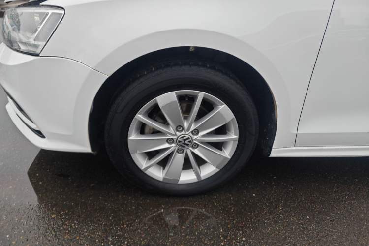 Used Volkswagen Sagitar 2018 1.6L Automatic Fashion Model
