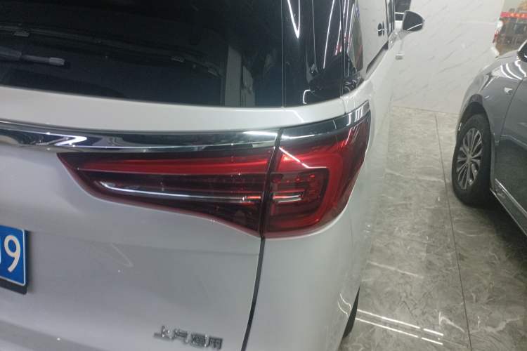 Used Buick GL8 2023 ES Lu Zun Deluxe Model
