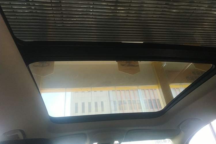 Used Buick Envision 2022 Facelift Encore S 652T Two-Wheel-Drive Luxury Model
