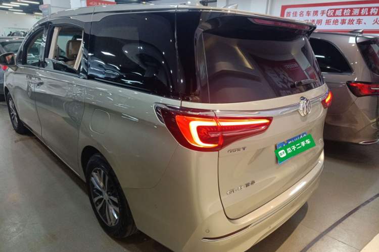 Used Buick GL8 2022 ES Landtrek 653T Luxury Edition