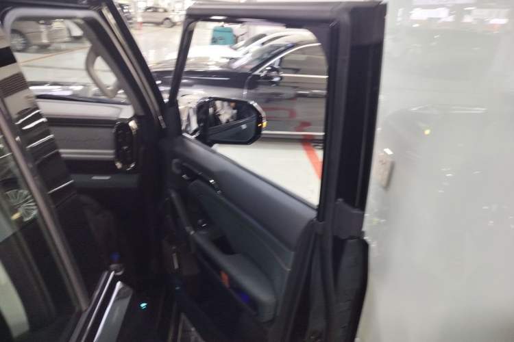 Used Jetour Traveler 2023 2.0T All-Wheel-Drive CrossPRO
