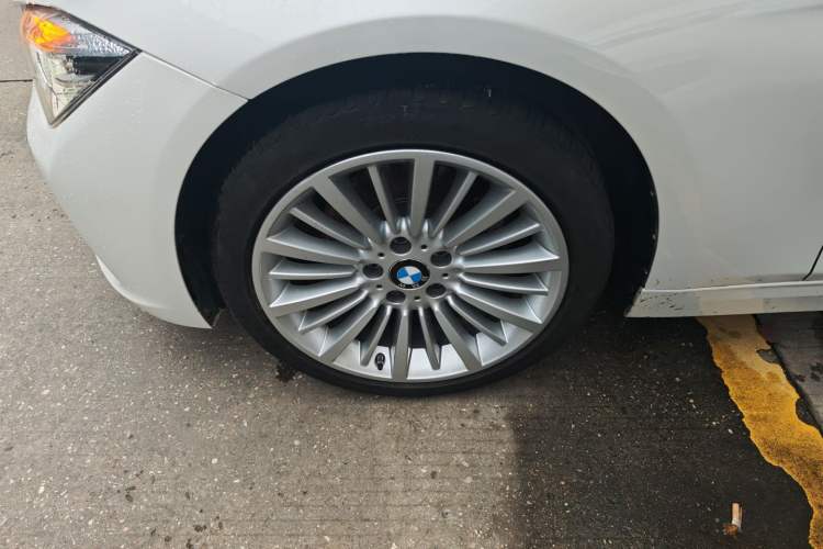 Used BMW 3 Series 2018 320Li Fashion Model
