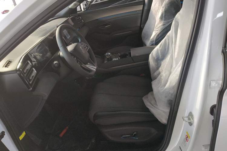 Used BYD Qin L 2024 DM-i 120KM Excellence Model