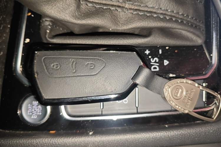 Used Volkswagen Magotan 2026 30 Million Vehicles Selected Model 380TSI DSG Luxury Edition
