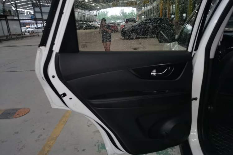 Used Nissan X-Trail 2017 2.0L CVT Comfort Edition 2WD
