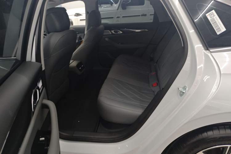 Used  Galaxy A7 2025 Model EM-i 70km Exploration Edition
