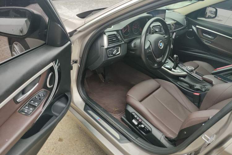 Used BMW 3 Series 2018 320Li Fashion Model
