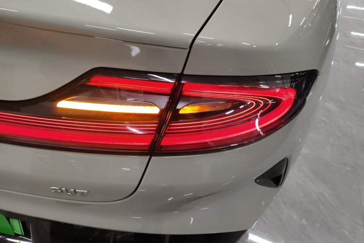 Used  SU7 2024 Rear-Drive Long-Range Intelligent Driving Version