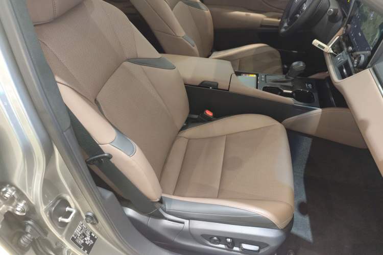 Used Lexus ES 2025 200 Premium Edition