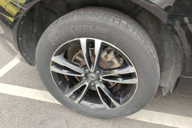 Used Volvo XC60 2019 T5 4x4 Smart Edition China V Standard
