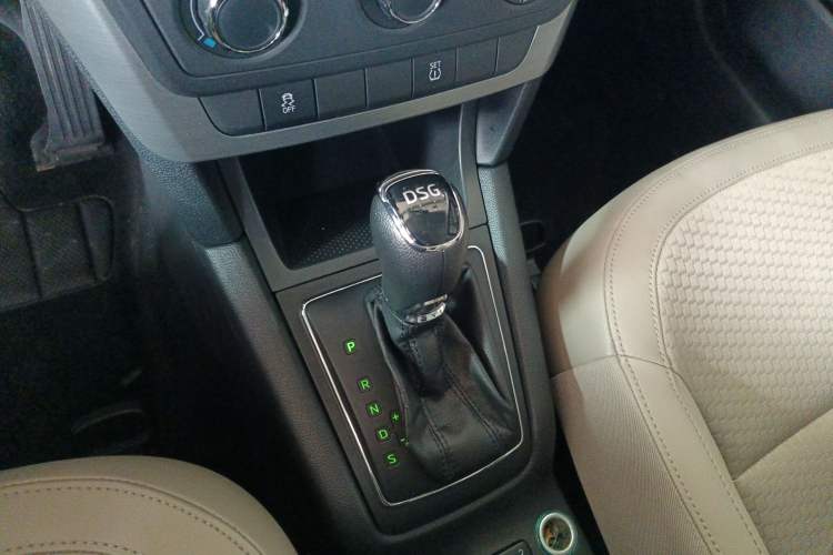 Used Skoda Yeti 2014 1.4TSI DSG Explorer Edition
