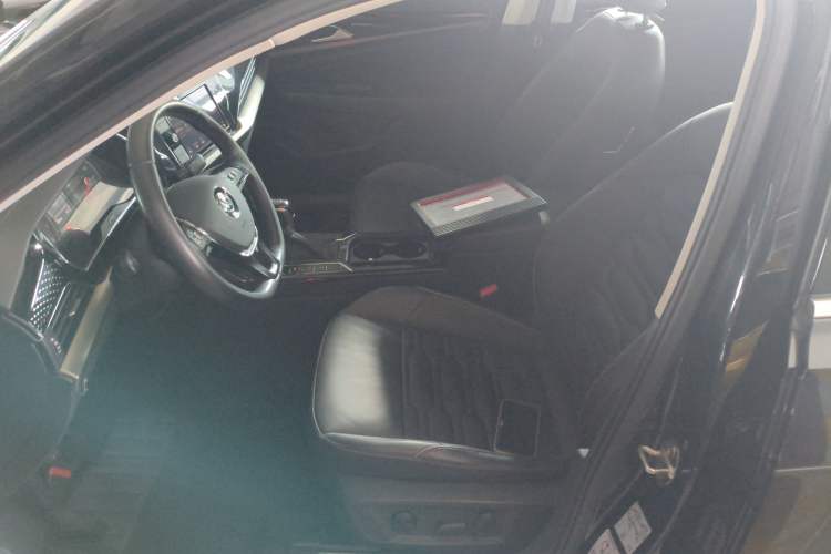 Used Volkswagen Passat 2019 330TSI Elite Edition China VI
