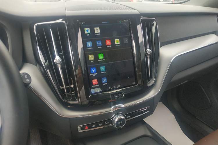 Used Volvo XC60 2024 B5 4x4 Smart Luxury Edition