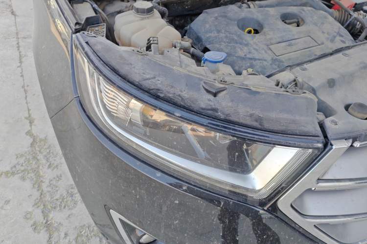 Used Ford Edge 2015 2.0T GTDi Four-Wheel Drive Prestige Model
