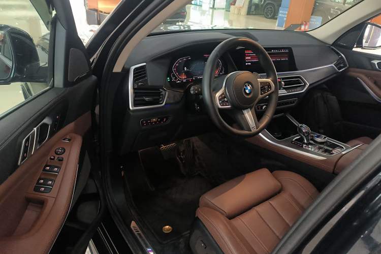 Used BMW X5 2021 xDrive40i M Sport Package
