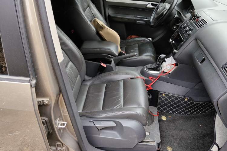 Used Volkswagen Touran 2015 1.4T DSG Comfort Edition 5 Seats