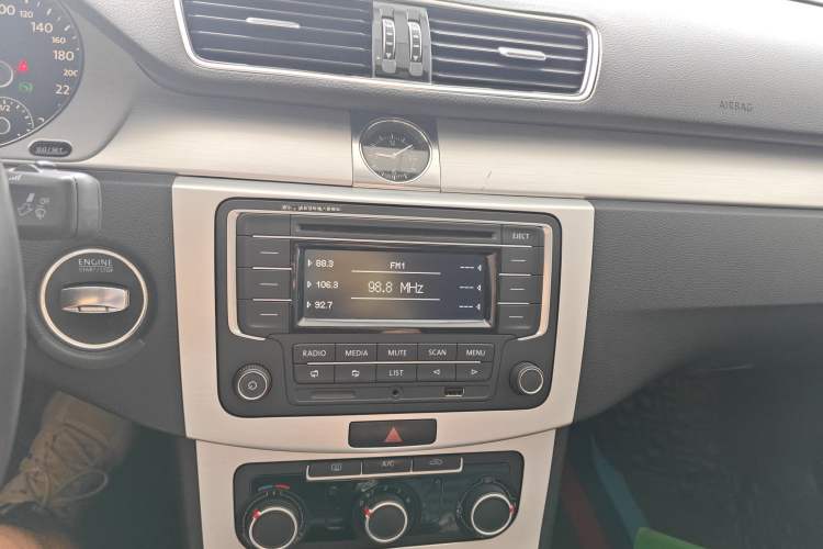 Used Volkswagen Magotan 2016 1.8TSI Smart Comfort Model
