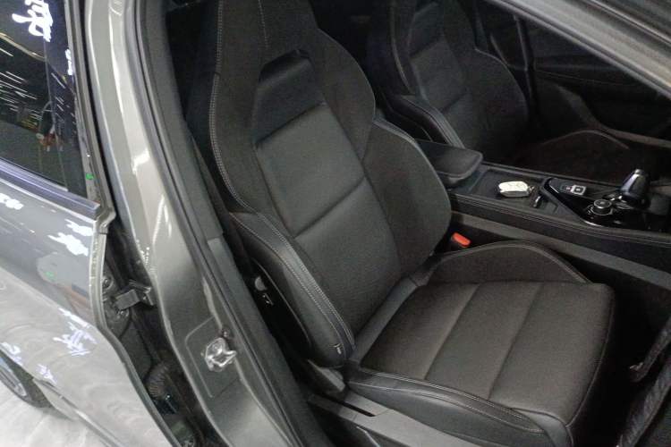 Used Lynk & Co 03 2022 2.0TD DCT JingPro
