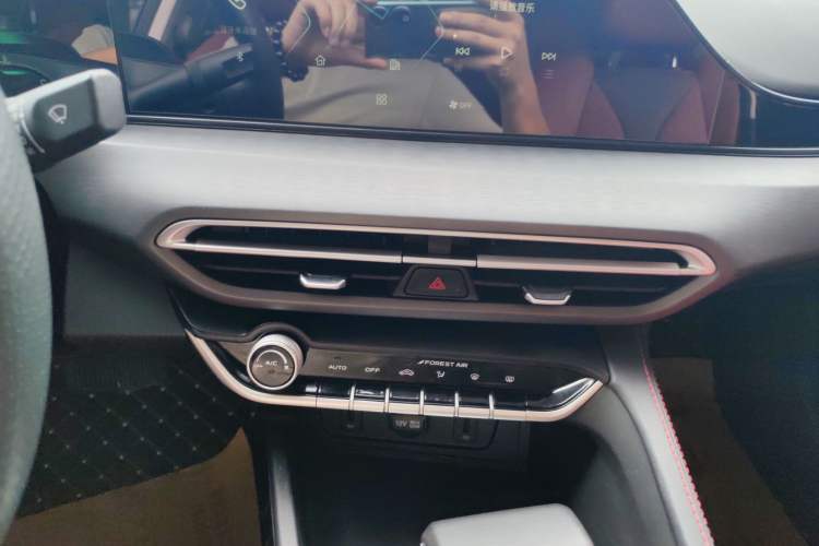 Used Changan Eado 2021 PLUS Blue Whale NE 1.4T GDI DCT Flagship Model
