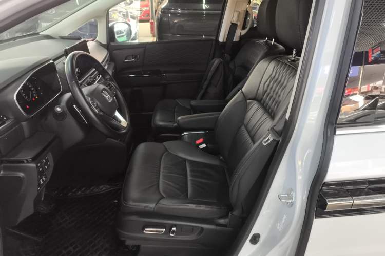 Used Honda Elysion 2024 2.0L eHEV Luxury Edition
