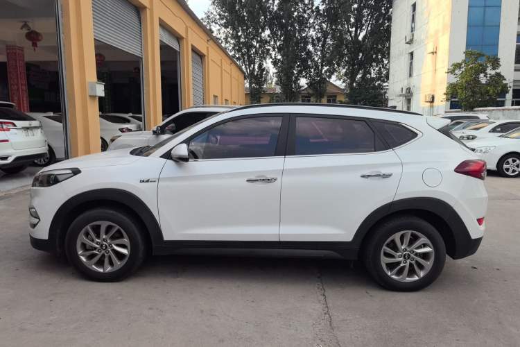 Used Hyundai Tucson 2018 1.6T Dual-Clutch Two-Wheel Drive 15th Anniversary Special Edition