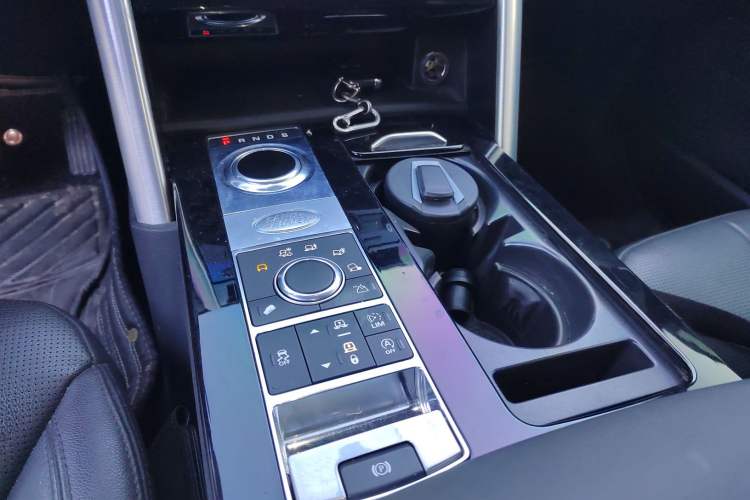 Used Land Rover Discovery 2017 3.0 SC V6 HSE
