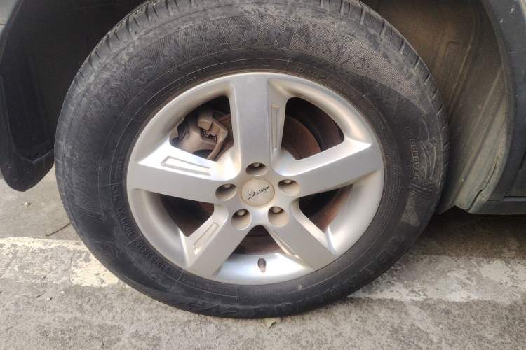 Used Zotye Domy X5 2017 Value Edition 1.6L Manual Fashion Model
