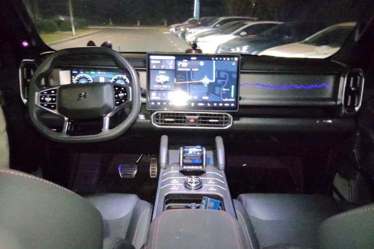 Used JETOUR Traveler 2023 2.0T All-Wheel Drive CrossPRO+