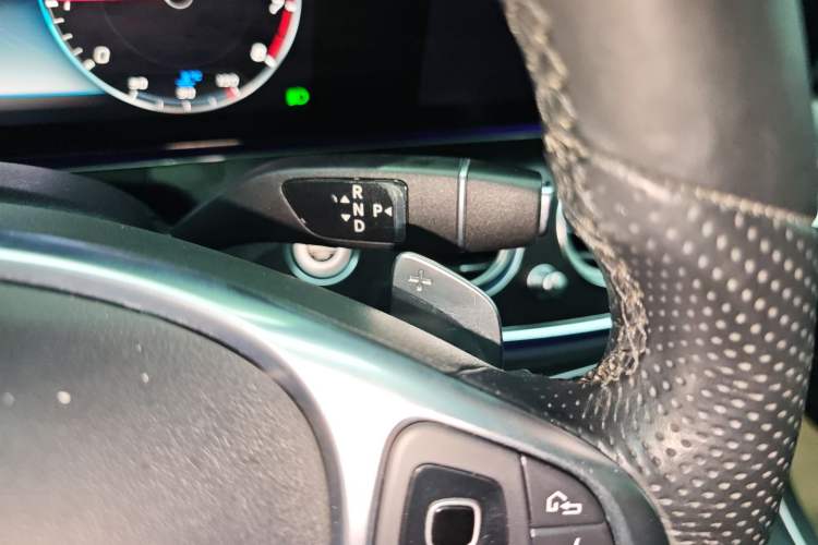 Used Mercedes-Benz E-Class 2018 E 300 L Sporty and Stylish Model
