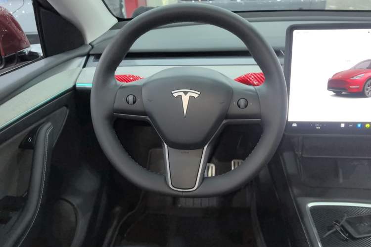 Used Tesla Model Y 2024 Long-Range All-Wheel-Drive Version