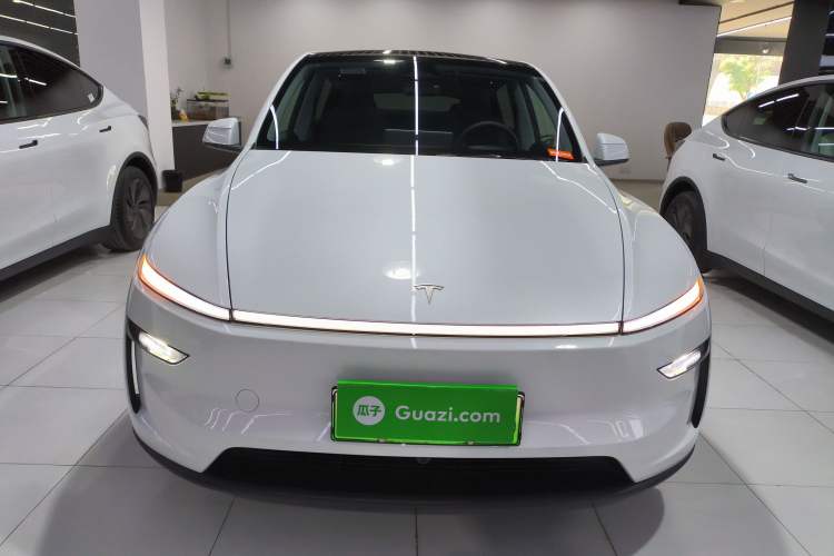 Used Tesla Model Y 2025 Rear-Wheel-Drive Version
