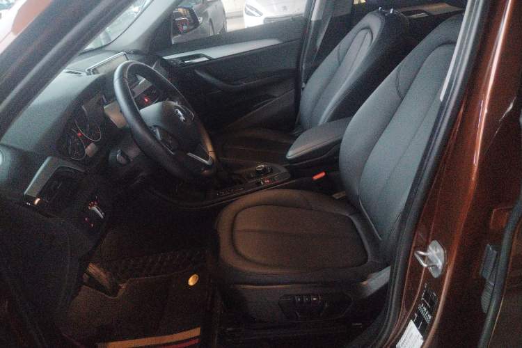 Used BMW X1 2016 sDrive18Li Premium Edition
