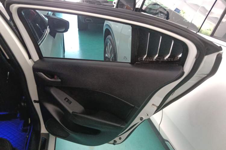 Used Mazda Mazda 3 Axela 2017 Sedan 1.5L Automatic Comfort Model Emission Standard China V
