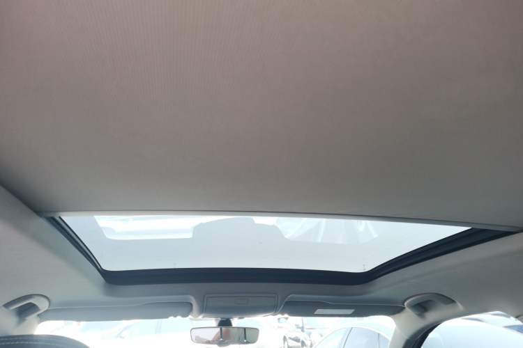 Used Volkswagen Tiguan L 2017 330TSI Automatic Two-Wheel Drive Flagship Edition
