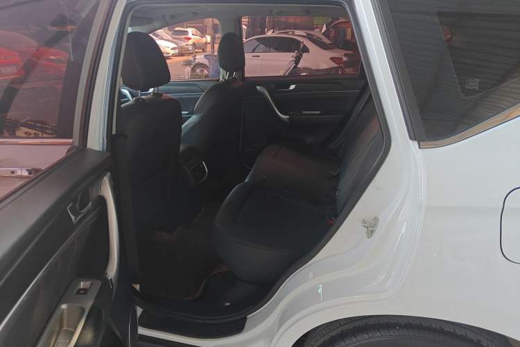 Used Haval M6 2019 1.5T Manual Two-Wheel Drive Elite Version China VI Standard
